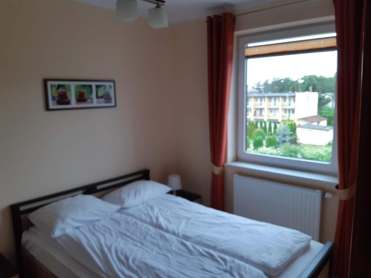 Apartament W Bursztynowych Komnatach Ujście-Darłowskie Esterno foto